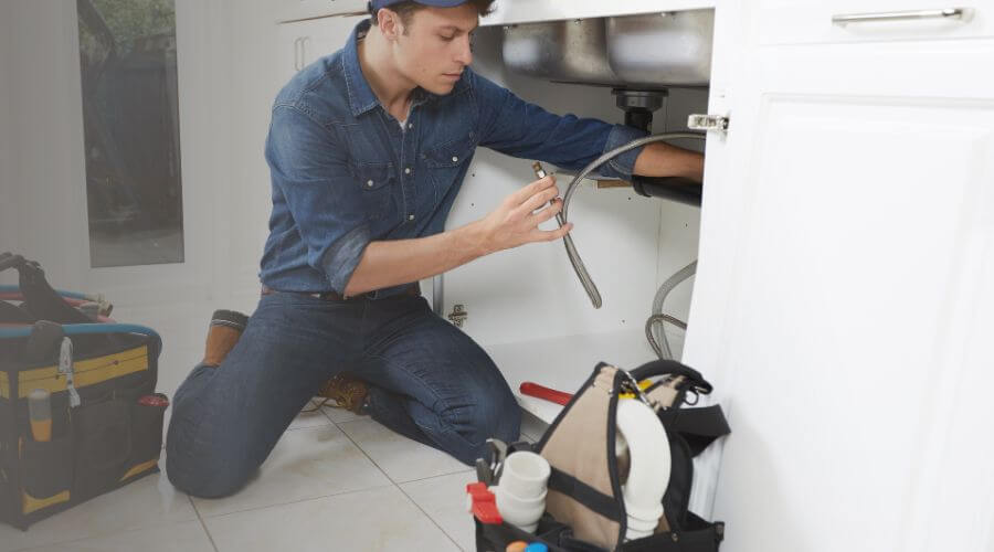 Professional water heater repair in Grandview, TX